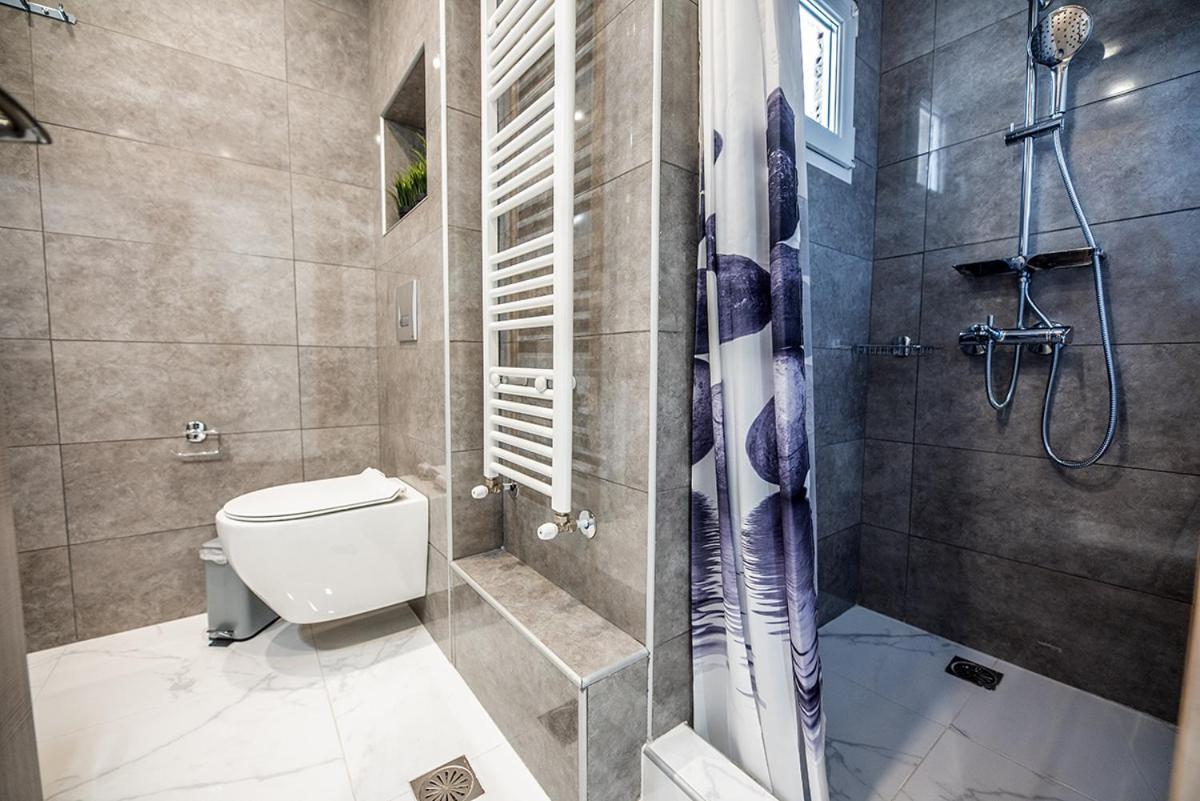 Central Luxury Apartment Salonicco Esterno foto